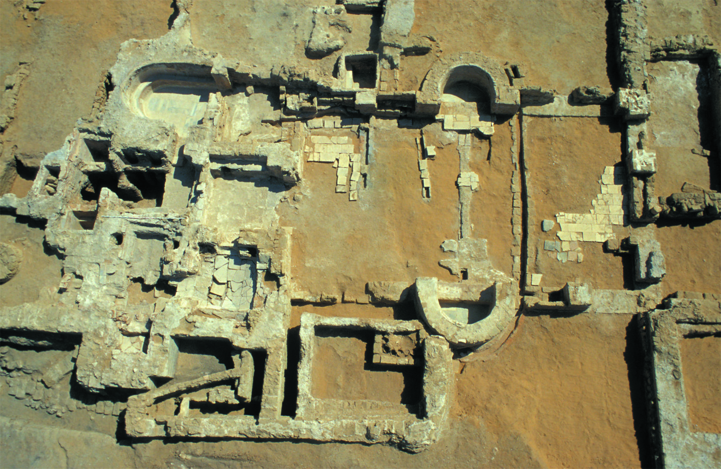 Vue générale de l’ensemble des bains. Février 2010. Cliché R. Elter.